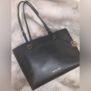 NWT Michael Khors Purse
